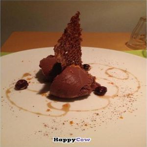 Vegan dessert at Veggies on Fire in The Hague