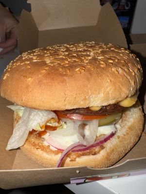 Cheeseburger  at Vegan Pirates by CloudEatery in Berlin