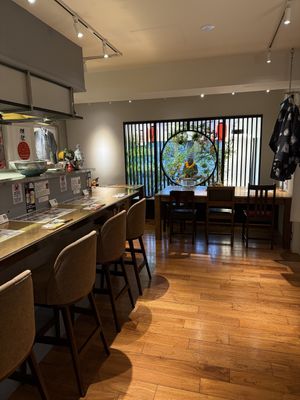 Almost open!

Today, we have many staff members who speak🇪🇸Spanish and French🇫🇷  at Tokyo Vegan Ramen Center in Tokyo