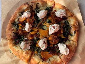 Roasted butternut squash pizza at True Food Kitchen in Tucson