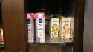 Nuestras leches at Clásica Cafe in Arroyo De La Miel