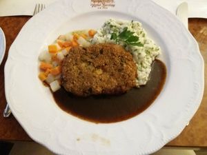 Goldhirsebratling, Möhren und Kohlrabi, Kräuterrisotto at Die Weinstube Nachhaltig Geniessen in Zeltingen