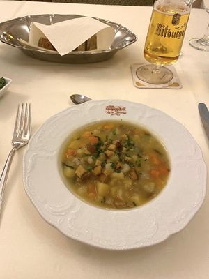 Kartoffeleintopf at Die Weinstube Nachhaltig Geniessen in Zeltingen