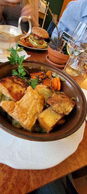  at Die Weinstube Nachhaltig Geniessen in Zeltingen