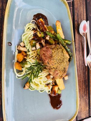 Seitan steak with pasta  at Die Weinstube Nachhaltig Geniessen in Zeltingen