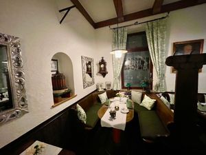  at Die Weinstube Nachhaltig Geniessen in Zeltingen