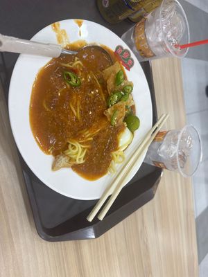 Still operating   at Happy Hawkers Vegetarian - Maybe closed in East Singapore