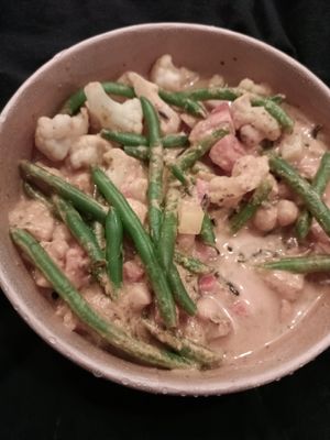 Korma dish at Every.foods Kitchen in Berlin