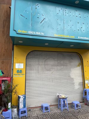 Closed, July 2025  at Bánh Mì Xanh in Ho Chi Minh City