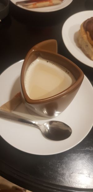 Cafe amb llet at Natury in Barcelona