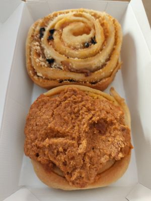 Pizza roll & sobrasada roll at Natury in Barcelona