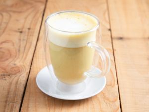 Curcuma Latte with plantbased no-milk at Natury in Barcelona