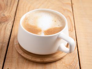 Flat White made of our organic coffee with the plantbased no-milk of your choosing at Natury in Barcelona