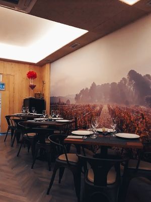 Comedor at Envero in Logrono