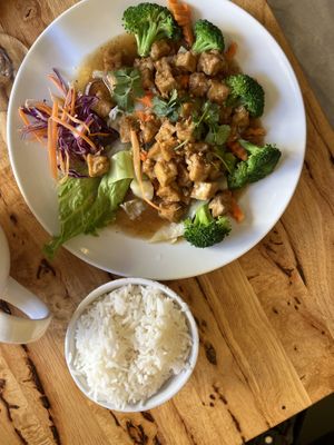 Crispy Garlicc  at Thai Zapp Restaurant and Bar in Charleston