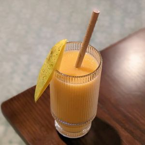 Vegan Mango and Strawberry Juice at Madame Yen - Maybe closed in Hanoi