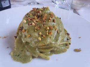 Spaghetii con salsa de pistachos y albahaca at Cappero Bistrot in Modica