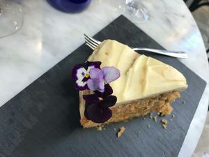 Vegan carrot cake at Bagel in Mallorca