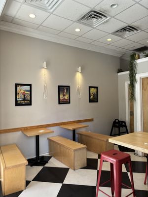 seating area   at The Kookaburra - Downtown in St Augustine