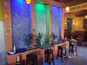 Deco at The Grain Cafe in Los Angeles