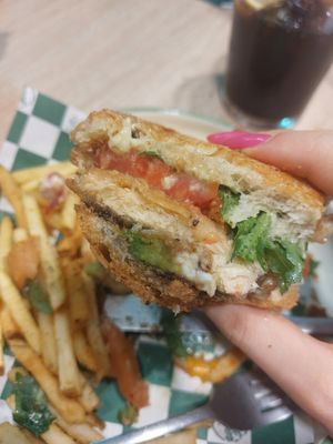  at Neat Burger - Merlata Bloom in Milan