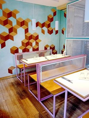 Salle à l'étage at PNY Burger in Paris