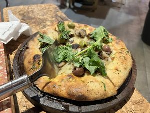 Vegan pizza   at Almacen De Pizzas in Asuncion