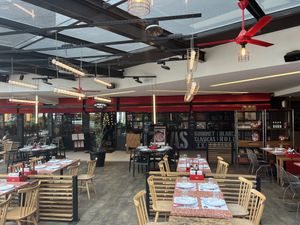 Outsidee  at Almacen De Pizzas in Asuncion