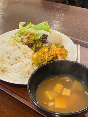 Modern Korean ovo-vege meal (vegan available) at JustBe Temple - 홍대선원 in Seoul