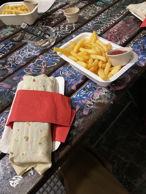 quick falafel for 9.-  at Sous le Pont in Bern