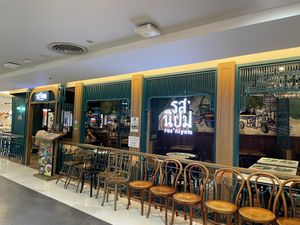 Ros' Niyom (Silom Complex)  at Ros' Niyom - Silom Complex in Bangkok