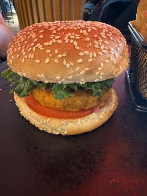 Vegan burger patty no cheese  at KEF - Elda  in Keflavik