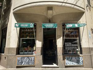 Entrance at Punto Mercado Holistico in Rosario