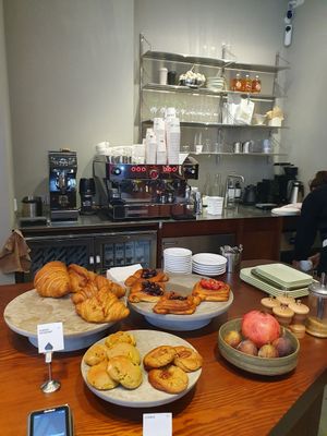  at Saint-Jean Deli in Amsterdam