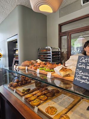  at Saint-Jean Deli in Amsterdam