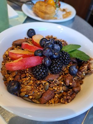  at Saint-Jean Deli in Amsterdam