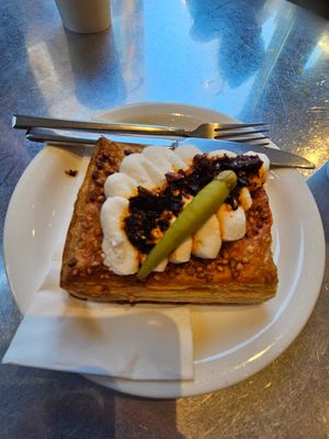  at Saint-Jean Deli in Amsterdam