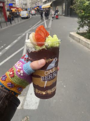   at Oakberry in Paris