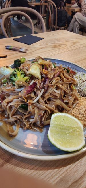Pad Thai with veggies at Asian Temple in Slupsk