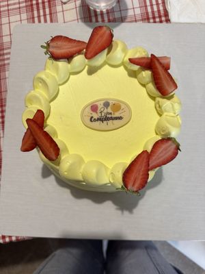 Torta di compleanno vegana  at Radici Bakery in Santangelo In Villa-giglio