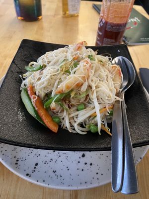 Mihoen with ‘shrimp’: really good! It contains fresh veggies as well. at NORI | Vegan Sushi - Wok in Rotterdam