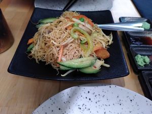Mihoen Singapore chikun at NORI | Vegan Sushi - Wok in Rotterdam