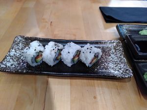 Tuna uramaki at NORI | Vegan Sushi - Wok in Rotterdam