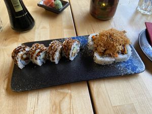 Meatlovers box part 1. Chickun roll and Crunchy chickun roll: tasty at NORI | Vegan Sushi - Wok in Rotterdam