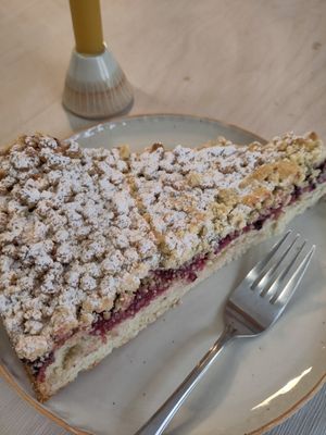 Kirschstreusel vegan at Bäckerei Riegler - Schröderstraße in Heidelberg