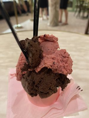 Vegan chocolate and strawberry #Veganuary at Anita Gelato - Condado in San Juan