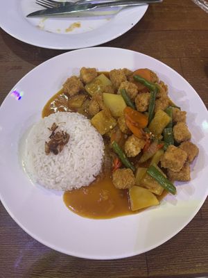Sweet and sour tempeh  at Warung Tumpang Sari Lembongan in Penida Island
