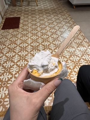 Lovely gelato a few vegan options   at Isle of Gelato - Ella in Ella