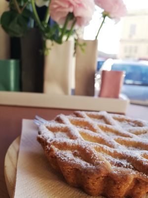 Crostatina alla ricotta at Julietta Pastry and Lab in Rome