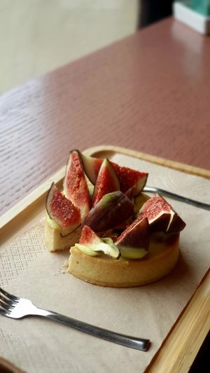 Fig anf lemonad cream tartlett at Julietta Pastry and Lab in Rome